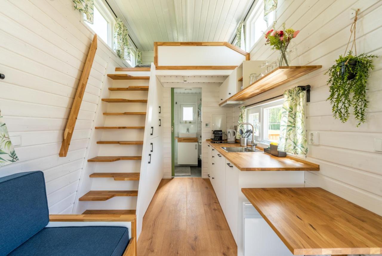 Green Tiny House With Shared Pool Zeewolde Exterior photo
